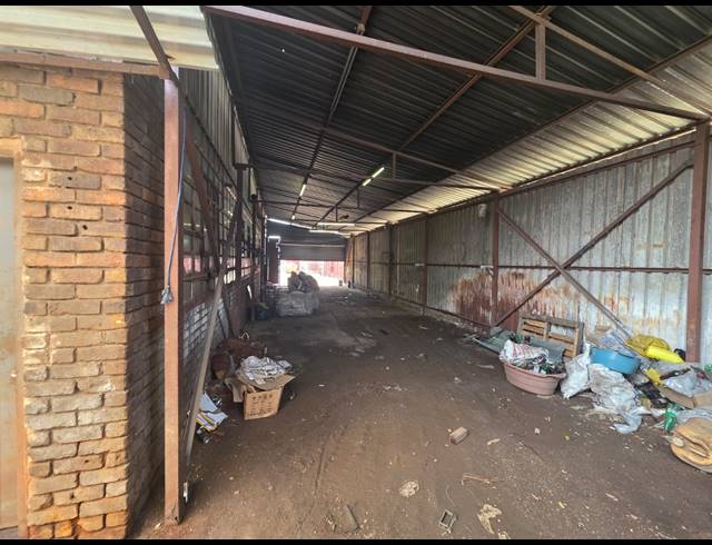 400M² WAREHOUSE TO LET IN ALRODE SOUTH